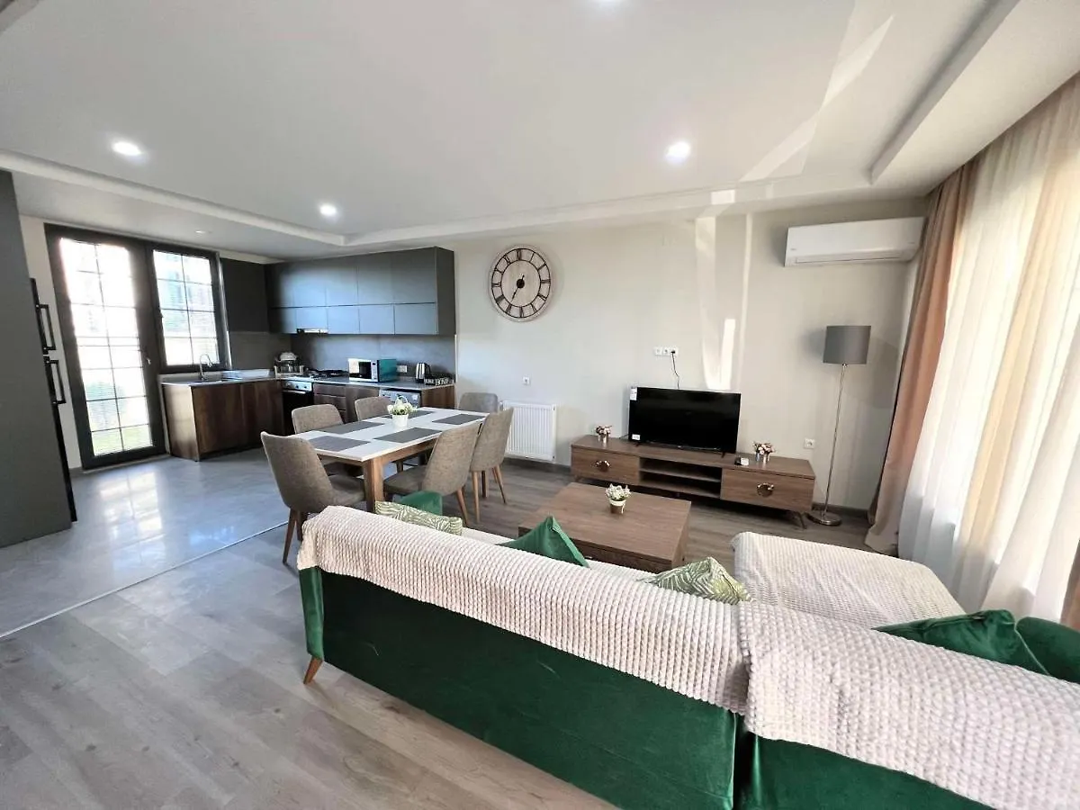 Seaview Villa With Roof-Top Batumi